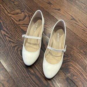 Stuart Weitzman Cream Patent Mary Jane Flats
